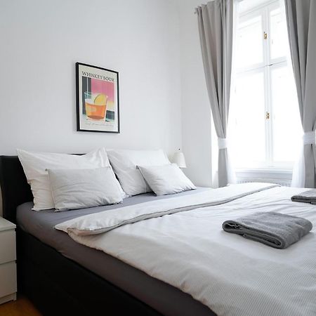 The Dante Prague - Family And Friends Apartments Buitenkant foto